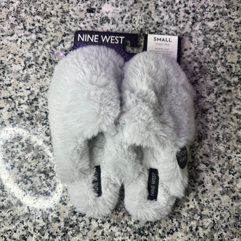 Nine West Gray Fuzzy Slippers NWT Size Small